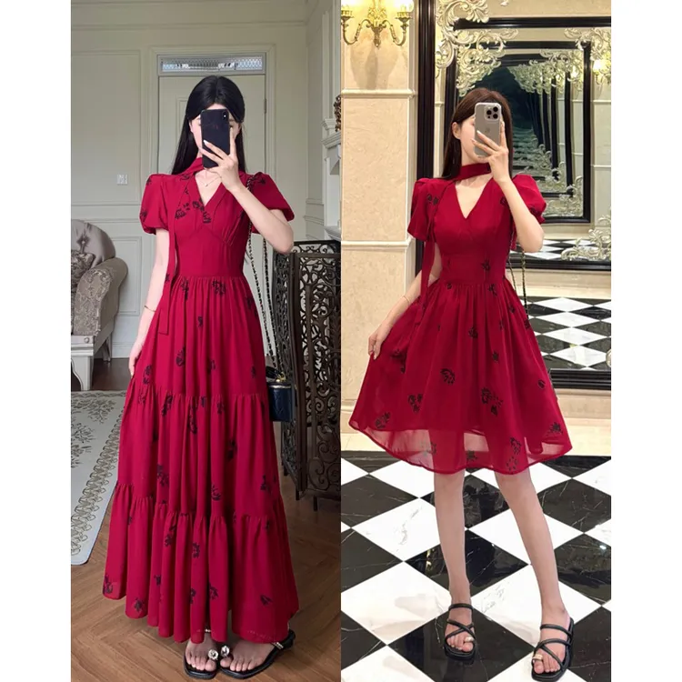 大码夏季新款法式印花红色V领赫本风设计感显瘦复古连衣裙长短裙