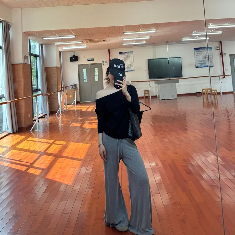 韩系斜肩长袖T恤女秋季新款高级感慵懒风宽松休闲显瘦松弛感上衣