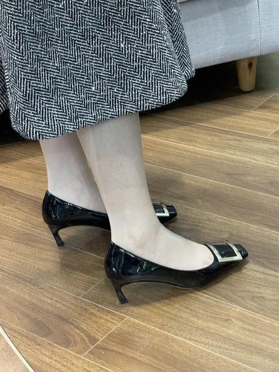 轻奢名媛瑞方扣单鞋女2025新款早春大象灰色方头5cm气质高跟鞋子