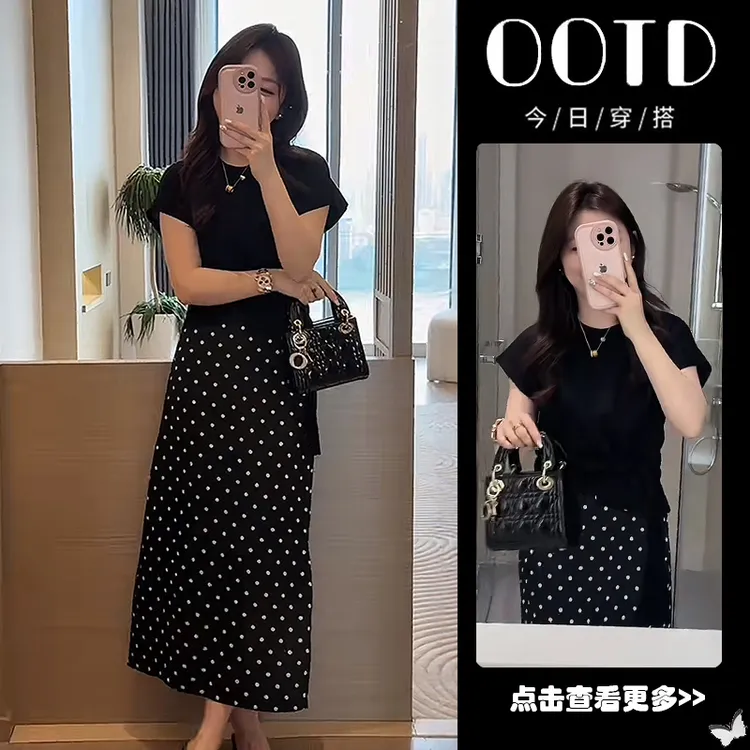 超火夏季穿搭一整套2025新款黑色扭结T恤百搭波点半身裙两件套