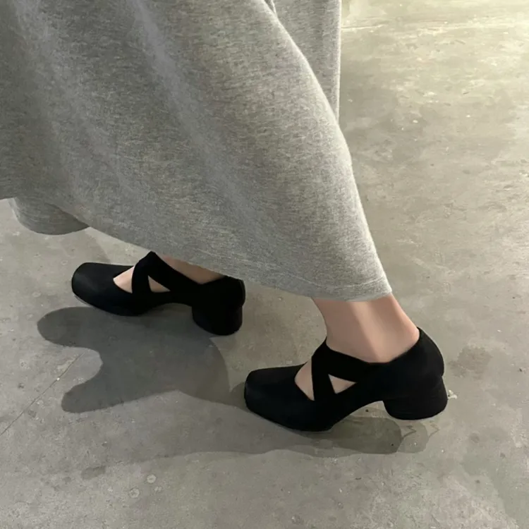 芭蕾舞鞋女复古方头仙女风2025年百搭玛丽珍高跟鞋粗跟单鞋法式