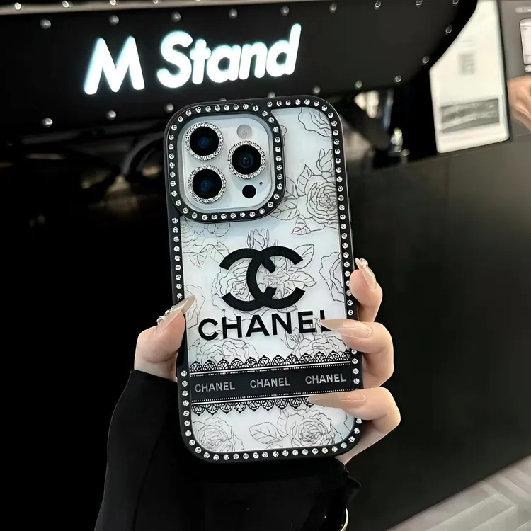 点钻透色高级蕾丝小香适用于苹果手机壳15手机壳14手机壳奢华水钻