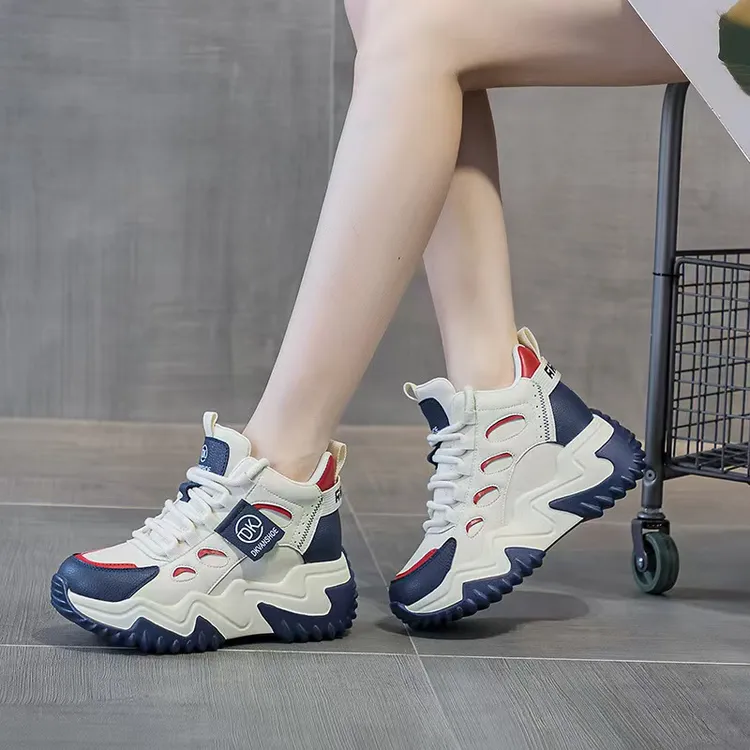 时尚真皮女鞋系带皮拼接休闲风常规款高帮鞋百搭厚底休闲冬跑步鞋