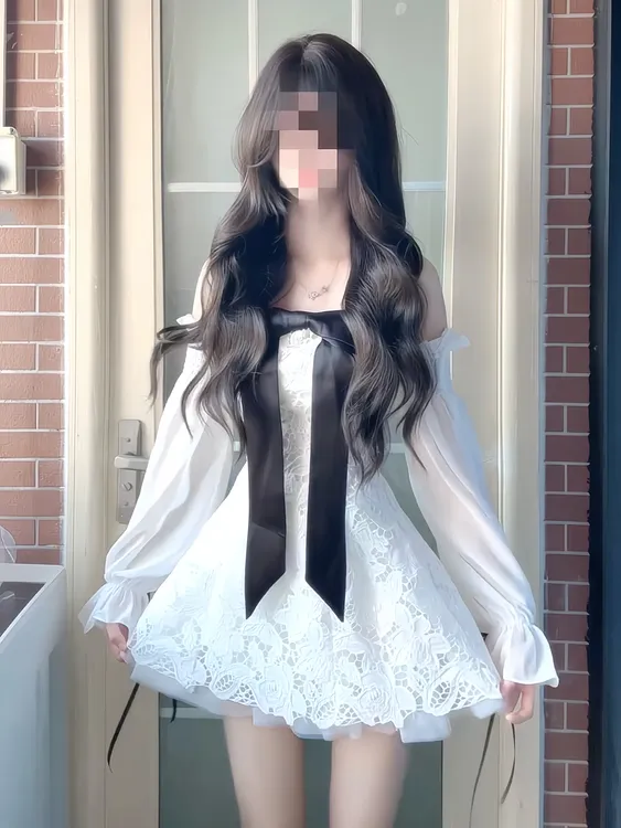 法式甜辣妹性感蝴蝶结一字肩连衣裙女装夏季新款纯欲蕾丝花边短裙