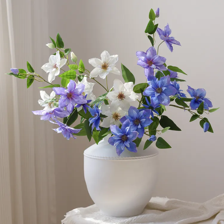 铁线莲仿真花客厅桌面花艺装饰摆件清新假花庭院藤蔓植物藤条