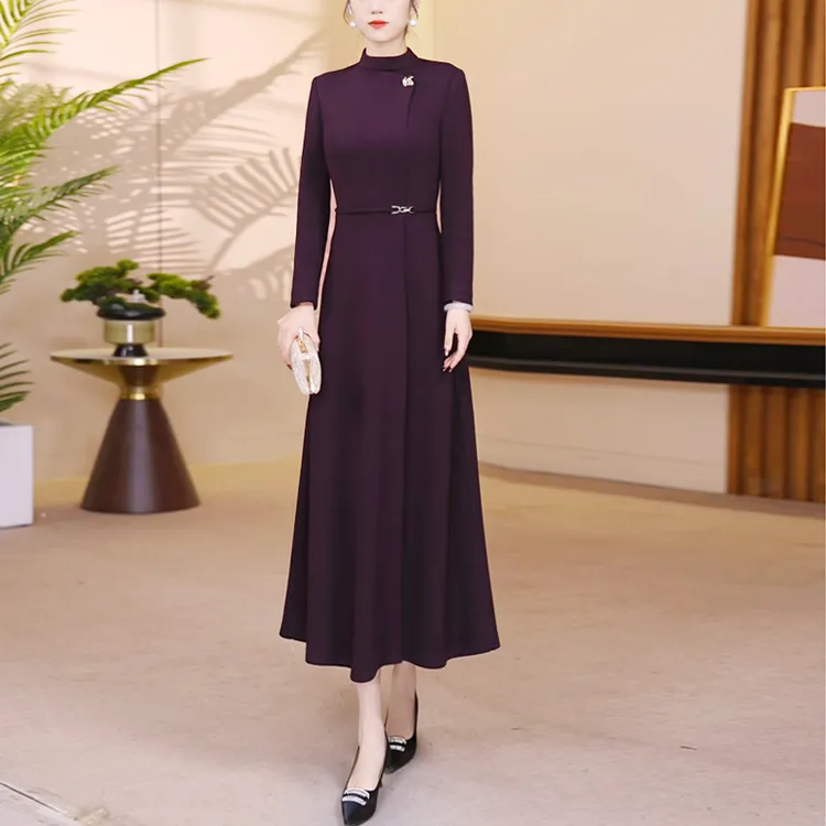 2025冬新款欧贝绒气质高级感显瘦凝夜紫连衣裙25177