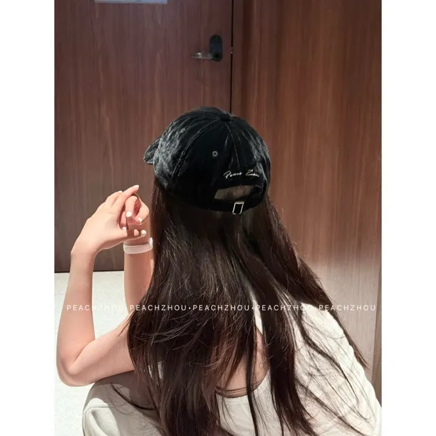 PEACHZHOU 丝绒徽标字母刺绣鸭舌帽休闲洋气棒球帽女装