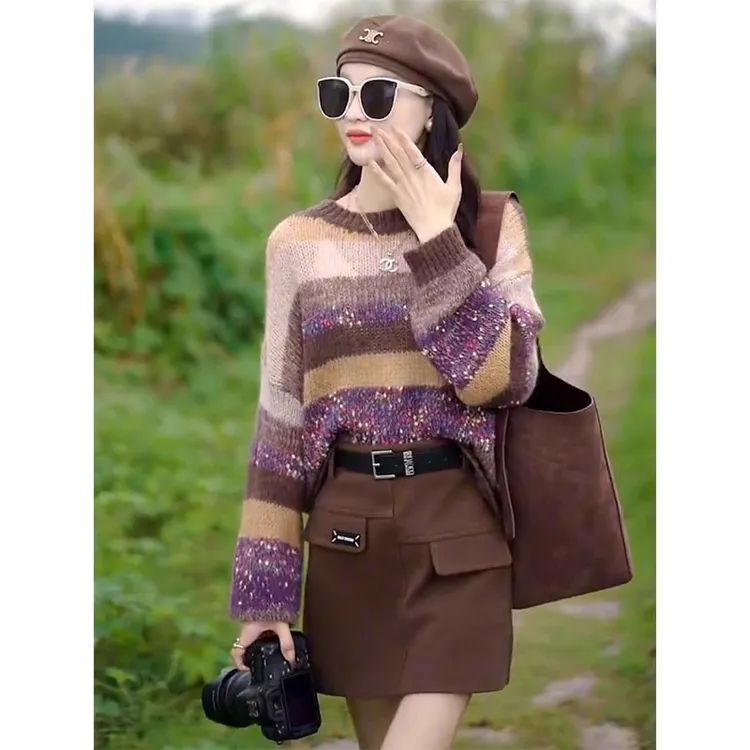 复古撞色圆领条纹针织衫毛衣女2025秋冬新款设计感亮片气质打底衫