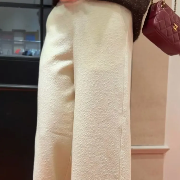 高品质气质百搭羊毛泡芙裤