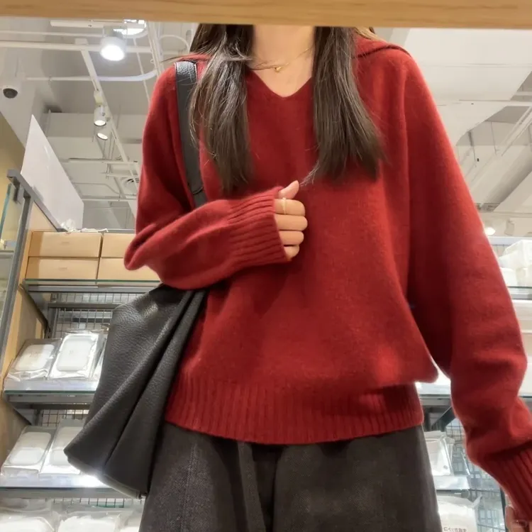 漂亮显白~圣诞红色毛衣女2025秋冬新款气质保暖翻领针织衫上衣ins