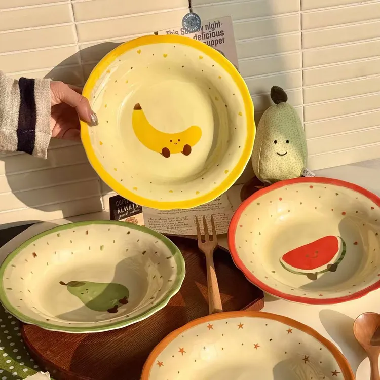 水果可颂盘子家用菜盘2025新款高颜值釉下彩陶瓷餐具甜品盘早餐盘