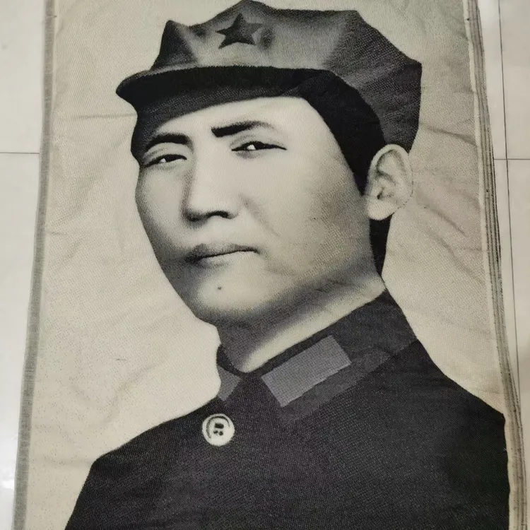 尺寸85✖️125公分，丝织画