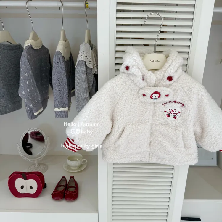 【乐恩童装】原创设计秋冬女童草莓加绒连帽外套保暖加厚卡通棉服
