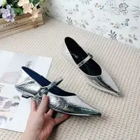 89855 新款时尚百搭细跟尖头单鞋
