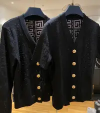 【叁叁精选】高级简约纯色狮子头金扣开衫