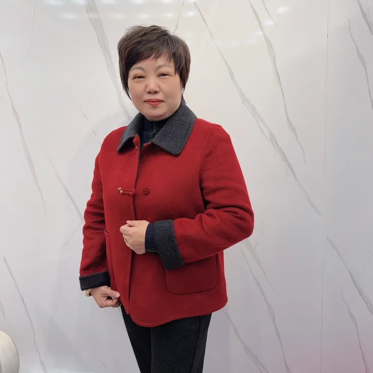 268冬季新款时尚气质百搭撞色国风羊毛昵子外套