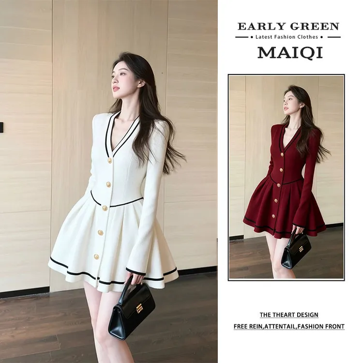 白色V领小香风连衣裙女2025新款秋冬巨好看名媛气质收腰排扣短裙