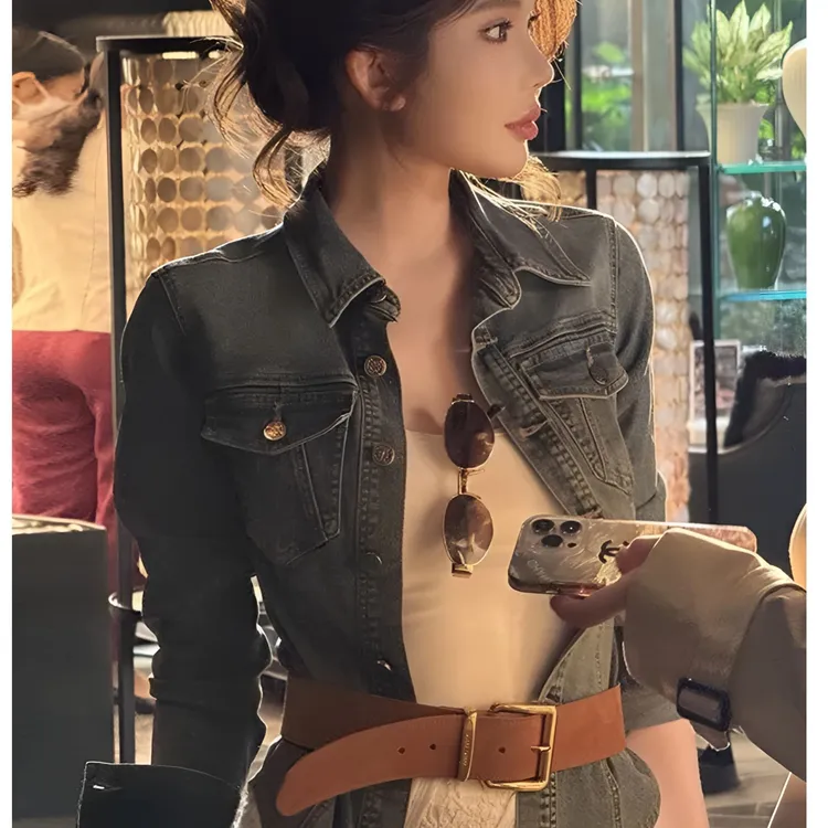 【杂志焦点】复古牛仔外套2025春季显瘦休闲时尚宽松上衣#