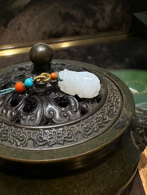 和田玉貔貅手机坠