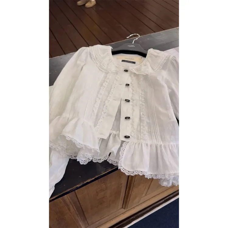 法式甜美风洋气减龄小众不撞款上衣别致白色娃娃领长袖衬衫女秋季