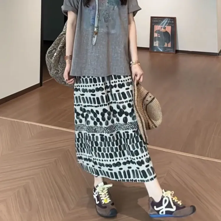 韩版通勤显瘦半身裙2025夏季新款时尚洋气设计感后开叉印花裙子潮