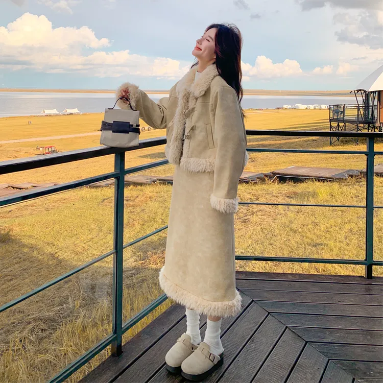麂皮绒慵懒风套装裙女初冬2025新款毛绒皮毛一体外套半身裙两件套
