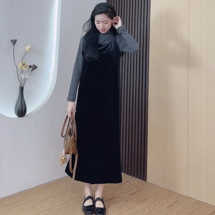小个子秋冬高级气质女黑色丝绒吊带连衣裙半高领长袖上衣两件套