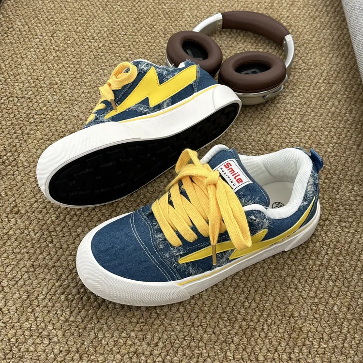 2025新款痞帅闪电男鞋秋冬开车面包男士鞋子小众厚底休闲美式板鞋