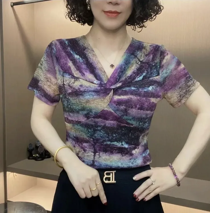 夏季爆款时尚洋气印花简约显瘦气质百搭弹力女士妈妈装小衫 050