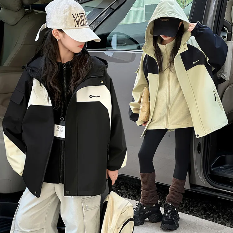 女童冲锋衣外套三合一秋季2025新款女大童秋冬防水户外服儿童衣服