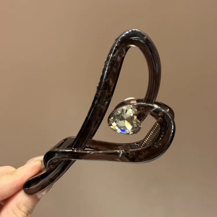 【小魏总珠宝】爱心切割扭扭夹