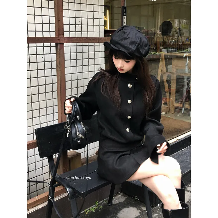 溺水三鱼【伦敦街头】秋季甜酷立领纽扣百褶连衣裙收腰长袖短裙