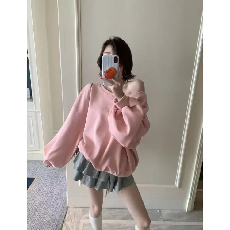 曼曼【甜系韩女~】简约宽松甜美斜领露肩长袖卫衣女