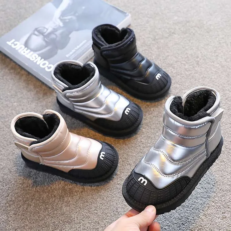 冬季儿童皮面防水雪地靴2026年新款男童大棉加厚棉靴女童防滑短靴