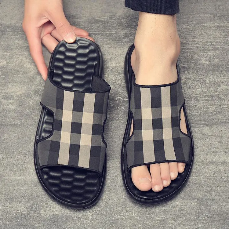 拖鞋2025新款夏季外穿潮流沙滩凉鞋韩版个性时尚室外耐磨男士凉拖