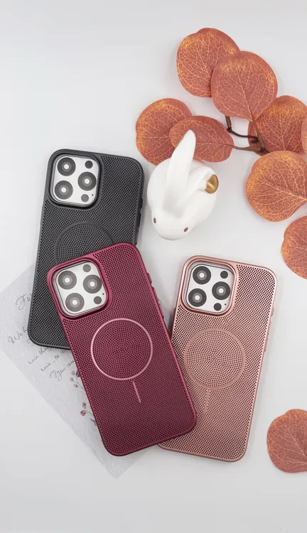 无线充散热磁吸适用于iPhone16pro手机壳苹果15大孔14磁吸保护套