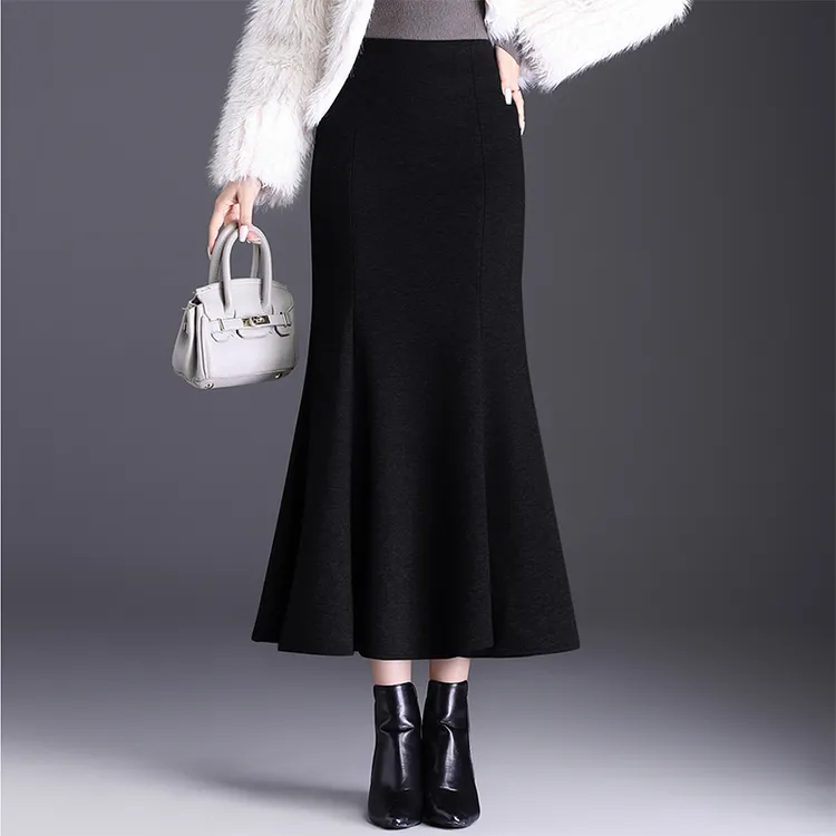 加厚毛呢鱼尾裙长款冬季2025新款保暖抗起球包臀裙修身休闲裙冬裙