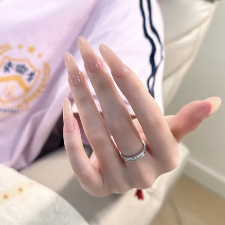 【新嬛嬛美甲】手工穿戴甲温柔纯欲短款显白新款高级裸色中长甲片
