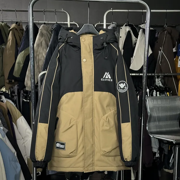 【实体现货库存】中大男童冬季拼接保暖厚连帽外套冬季棉服F06