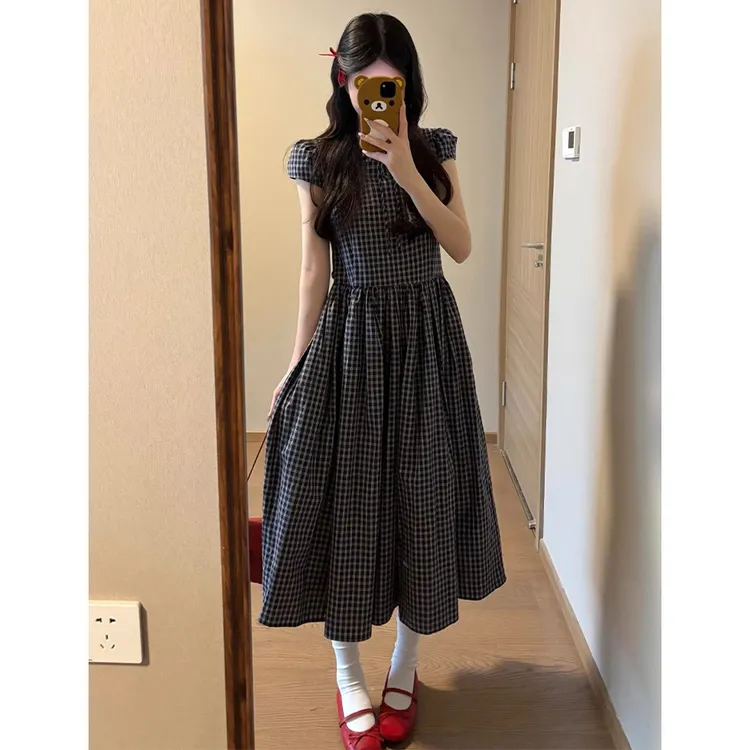 法式复古减龄格纹连衣裙女夏季2025新款穿搭气质收腰显瘦长裙子