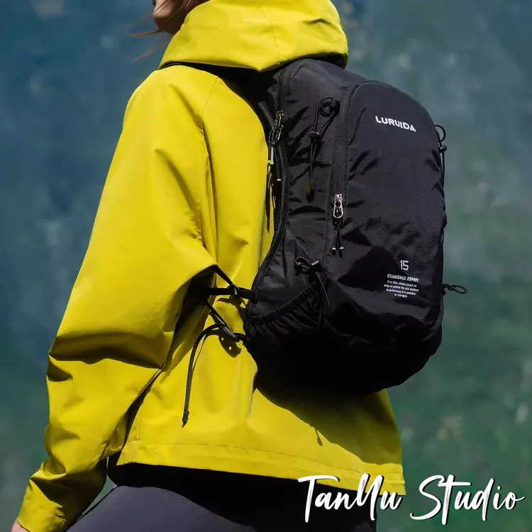 探屿潮牌轻量化双肩包运动徒步登山包大容量骑行背包休闲旅行包包