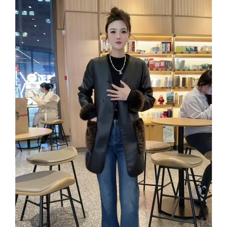 （极寒系列）两面双穿加厚保暖正反两穿冬季百搭轻奢外套女士皮衣