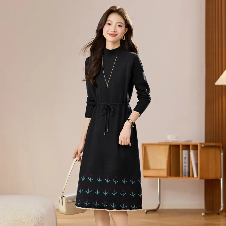 高腰挂脖款保暖半高领长袖连衣裙长裙新款百搭内搭洋气减龄毛衣裙