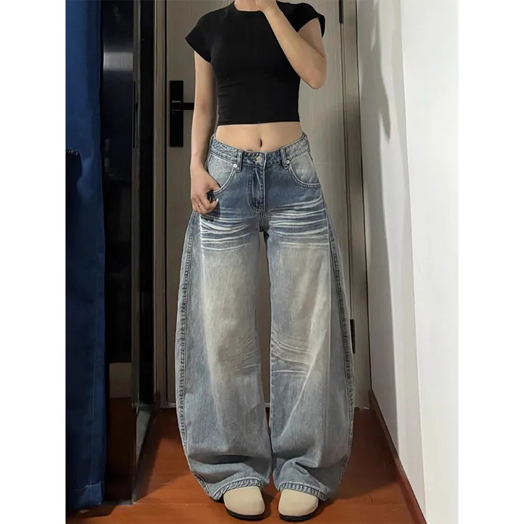美式高街弯刀牛仔裤女秋新款设计感水洗宽松阔腿显瘦直筒拖地裤子