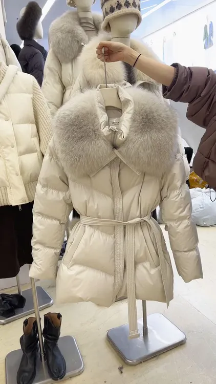 韩系大毛领羽绒服女冬季2025新款中长款加厚独特别致巨好看的外套