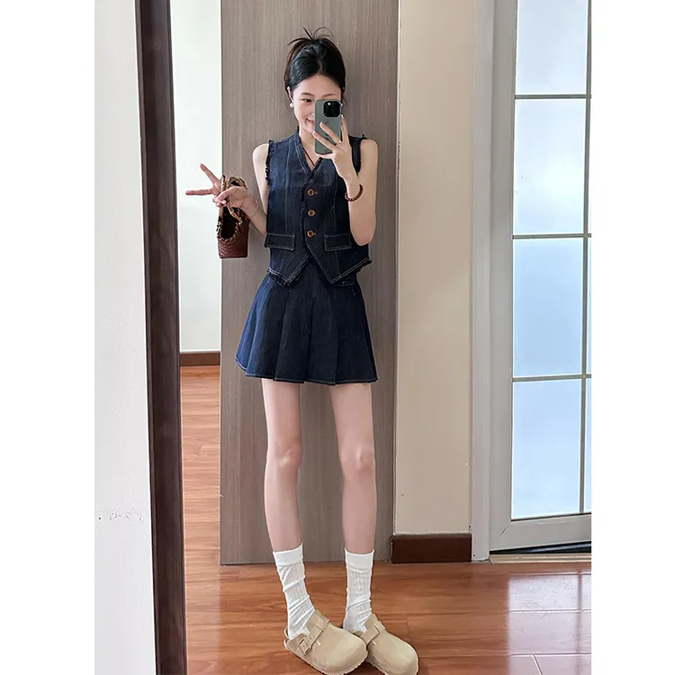 法式复古气质v领无袖马甲背心上衣女夏季牛仔百褶半身裙两件套装