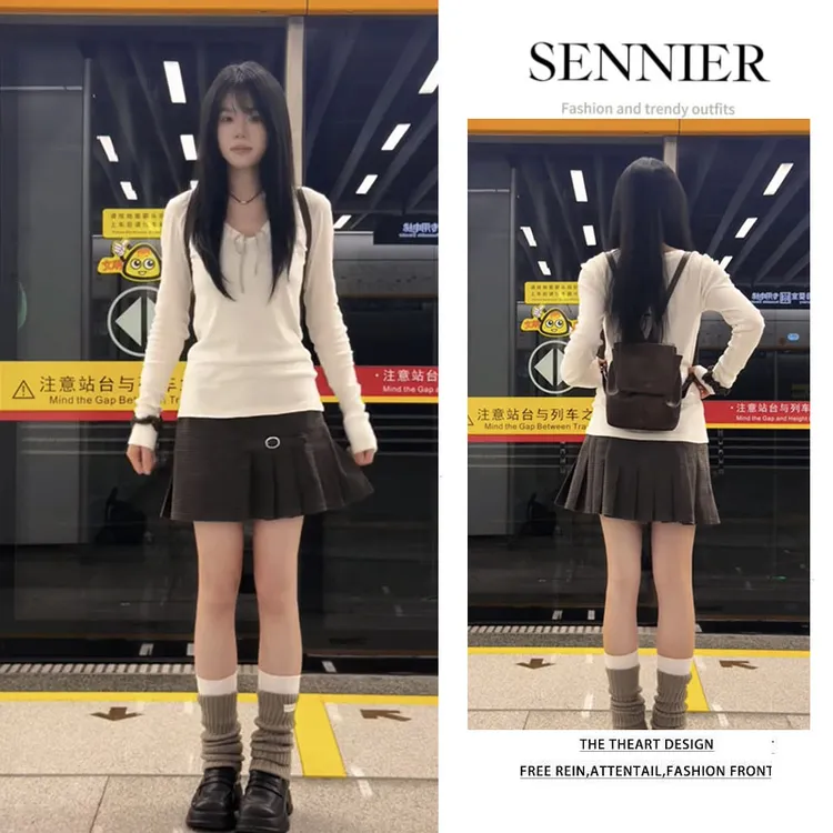 韩系穿搭女2026新款韩版时尚简约百搭修身长袖显瘦百褶短裙两件套