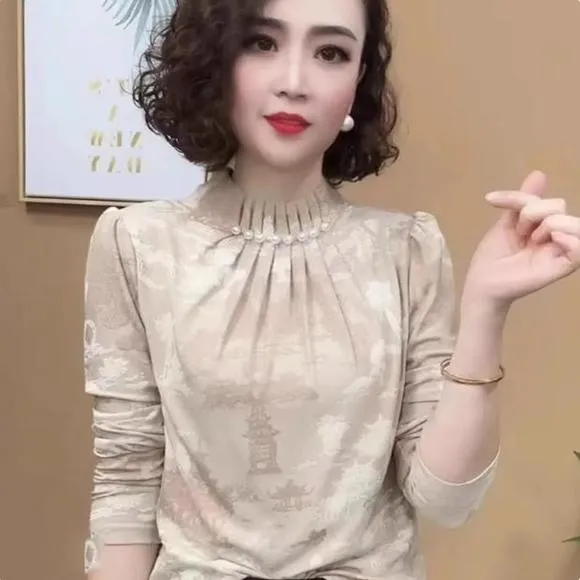 2025秋冬新款半高领钉珠时尚气质女士优雅显瘦长袖漂亮打底衫上衣