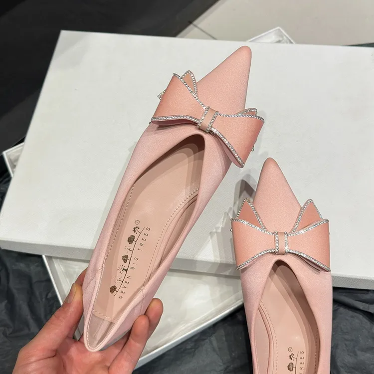 韩版时尚舒适跟鞋春秋女鞋浅口尖水钻蝴蝶结底单鞋礼仪高跟鞋