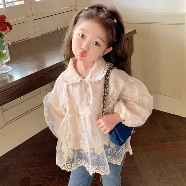 女童衬衫春秋2025新款儿童春季时髦刺绣蕾丝衬衣洋气长袖春装上衣
